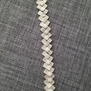 Beautiful Sparkling Sliver Bracelet